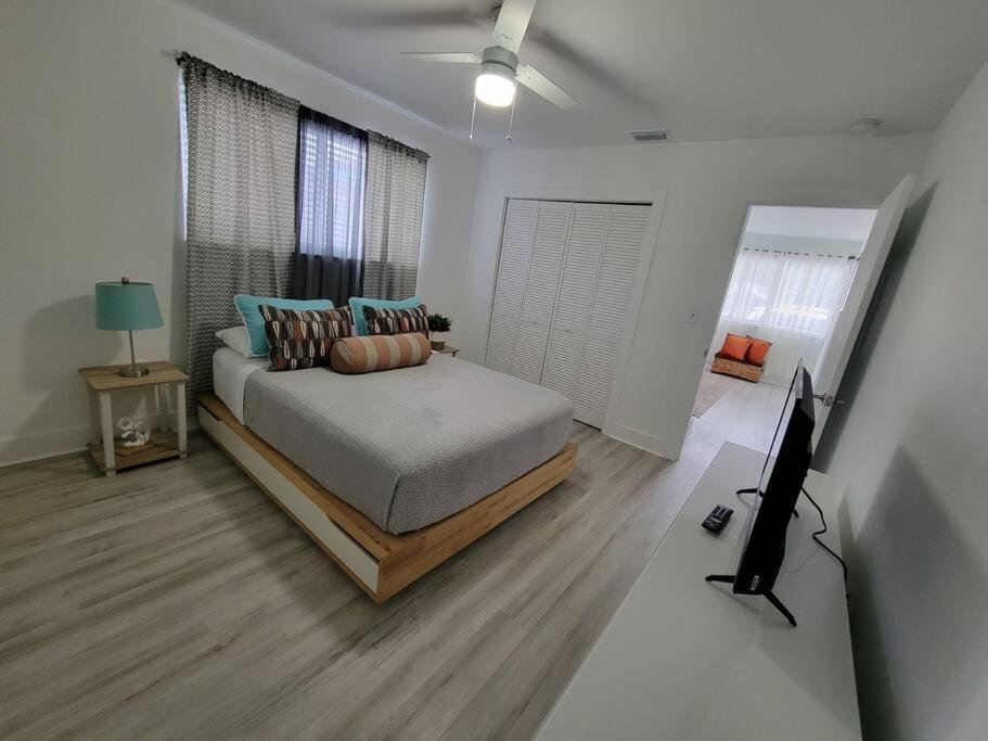 Apartmán Sol Miami #1 With Free Parking On Premises Exteriér fotografie