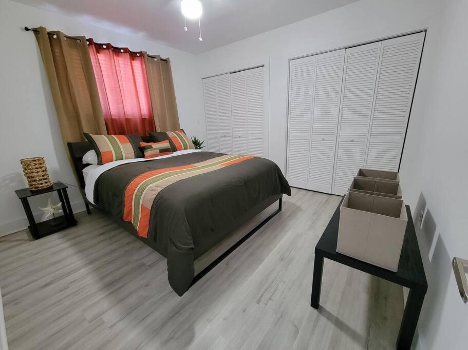 Apartmán Sol Miami #1 With Free Parking On Premises Exteriér fotografie